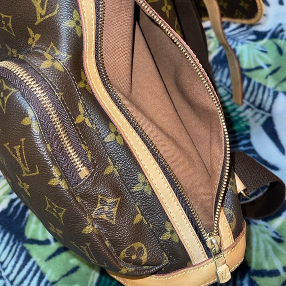 AUTHENTIC LOUIS VUITTON BAG - Picture 12 of 16